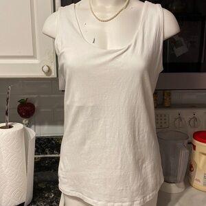J womens Bay Studio solid white stretch tank top size 1X